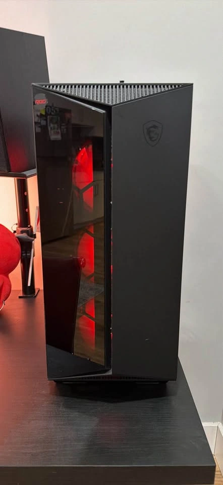 Custom Gaming PC - photo 3