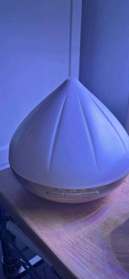 Essential oil diffuser