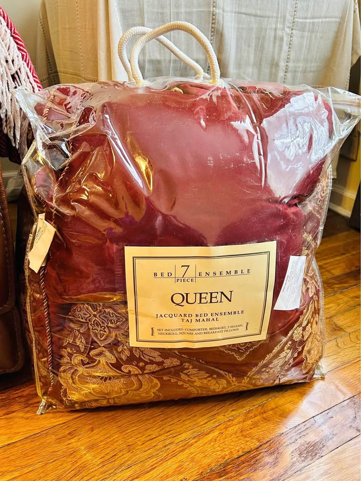 Jaquared Comforter Set - Queen Taj Mahal 7 Piece Set