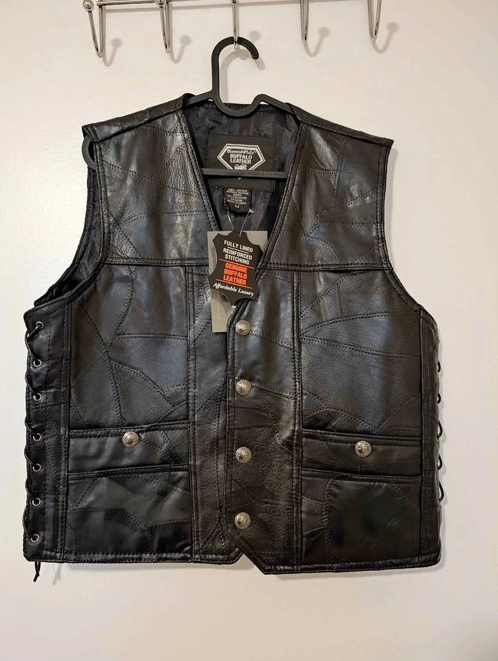 Diamond Plate Buffalo Leather Vest - Size M