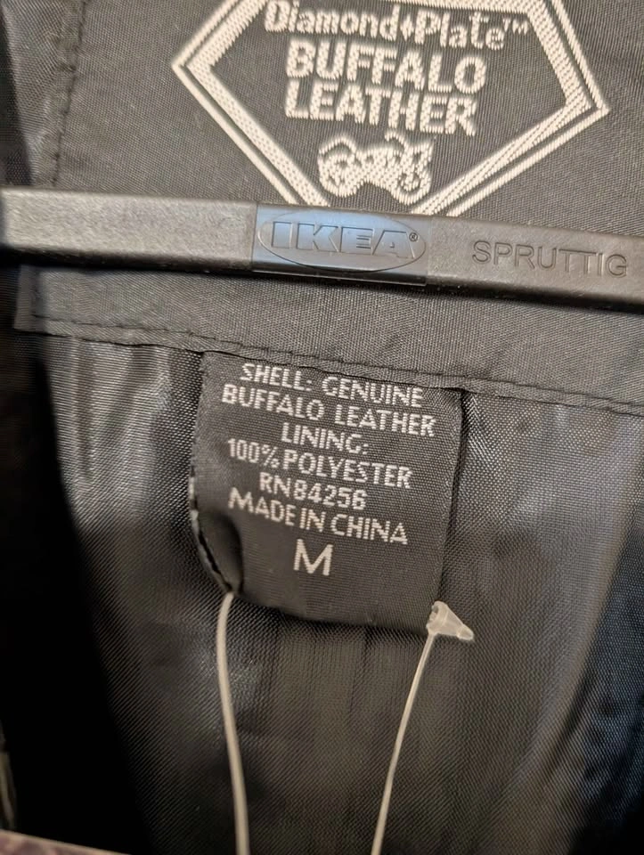 Diamond Plate Buffalo Leather Vest - Size M - photo 3