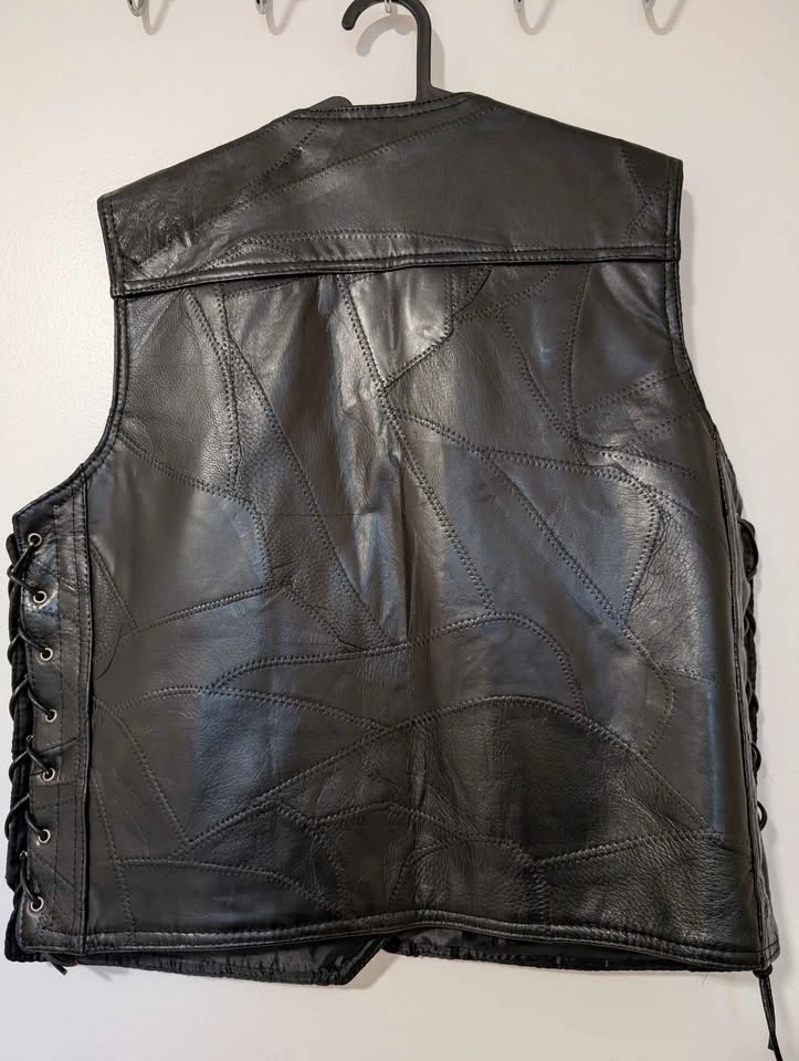 Diamond Plate Buffalo Leather Vest - Size M - photo 4