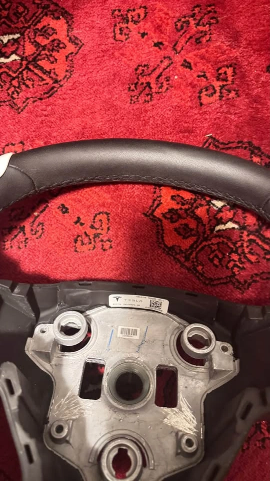Tesla OEM Steering Wheel Shell for Model 3 Performance (2020) - photo 3