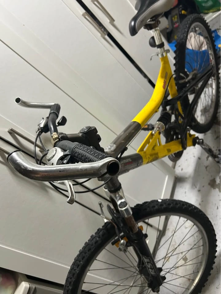 Kids Mountain Bikes - Good Condition - photo 5