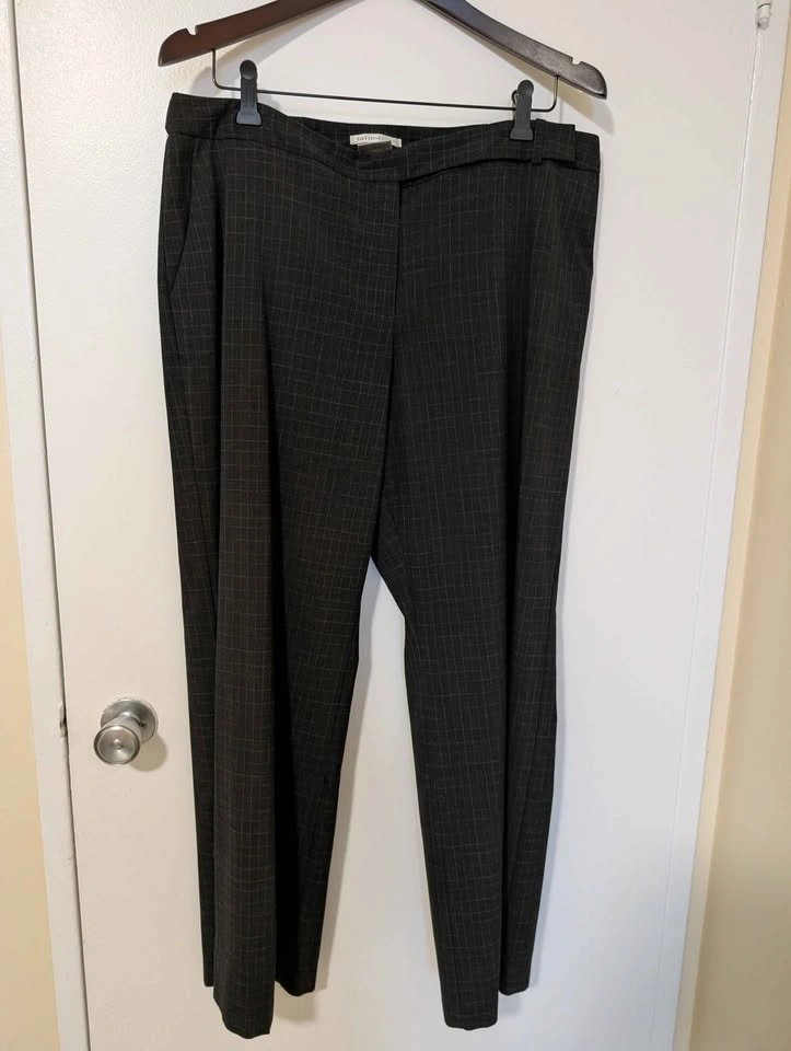 Women's Suit - Van Heusen Studio Dark Plaid Blazer & Pants - Siz - photo 4