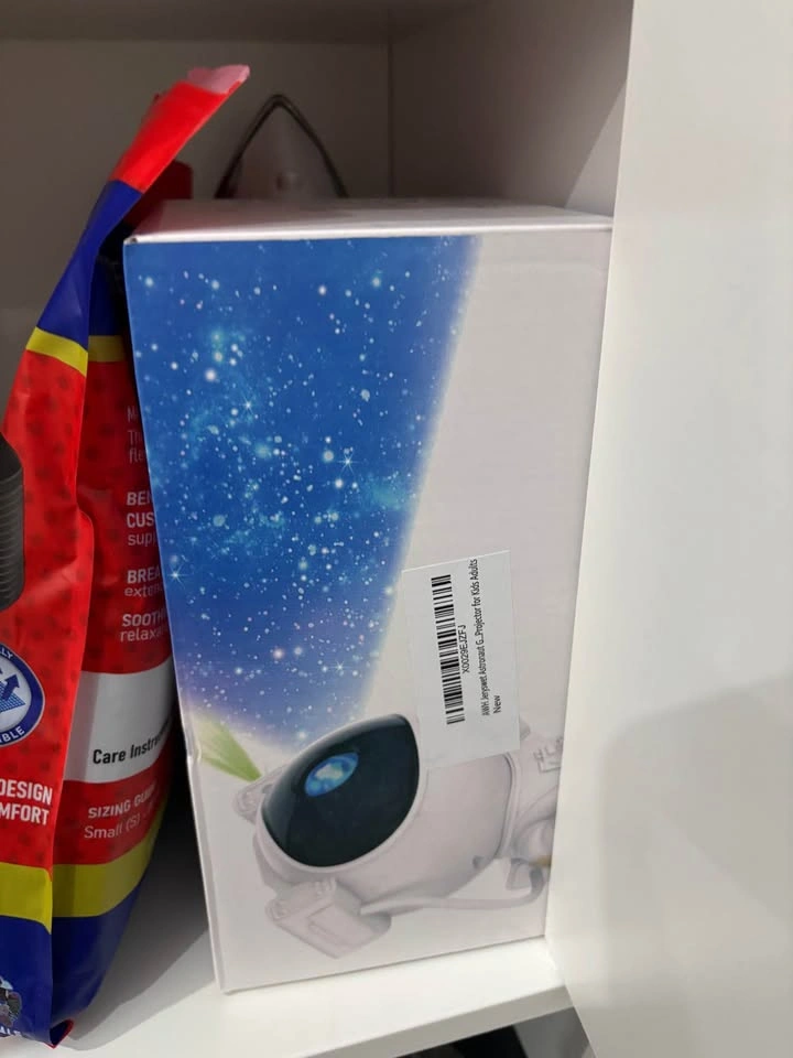 Astronaut Star Projector Night Light (New in Box) - photo 2