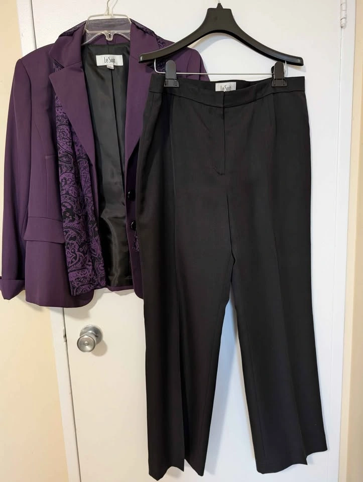 Le Suit Purple Blazer Black Pants Suit Set 12W with Scarf - photo 4