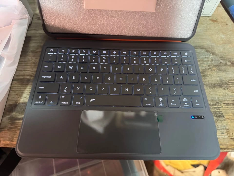 Magic Keyboard Case - photo 3