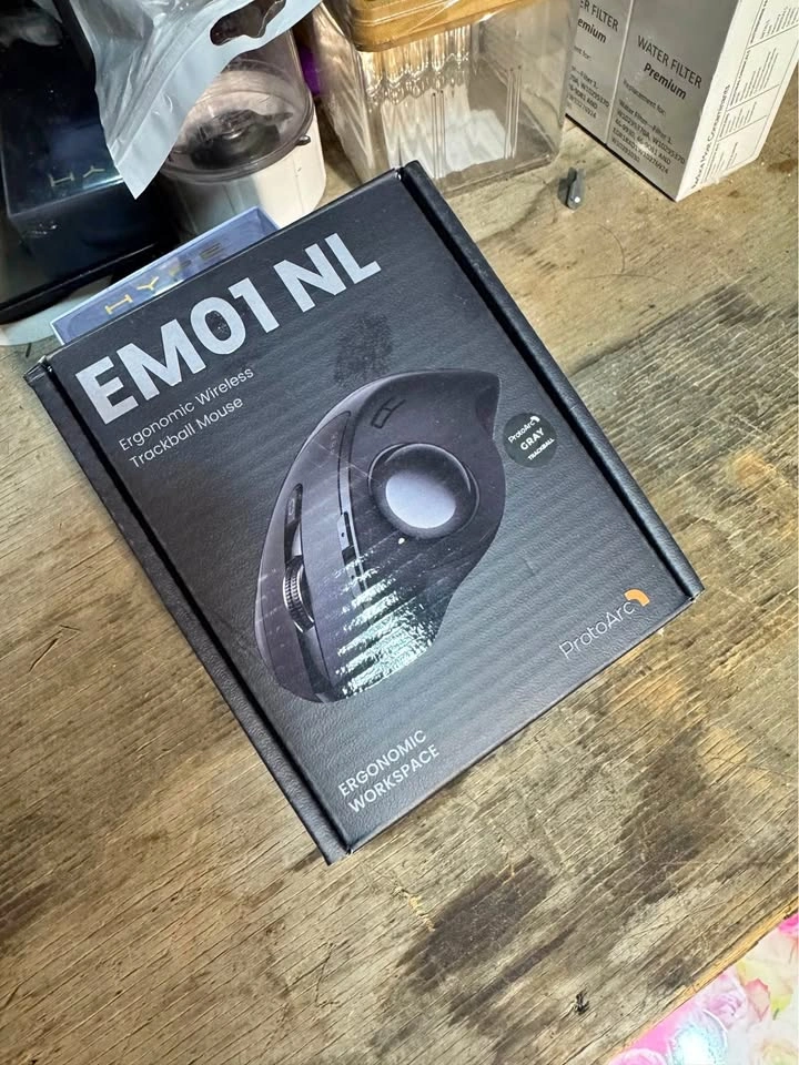 Ergonomic Wireless Trackball Mouse
