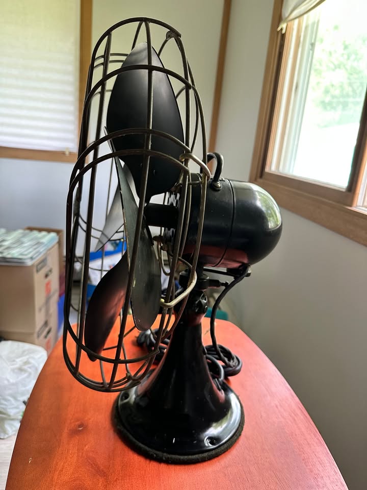 Vintage Working Emerson Oscillating Fan - photo 2
