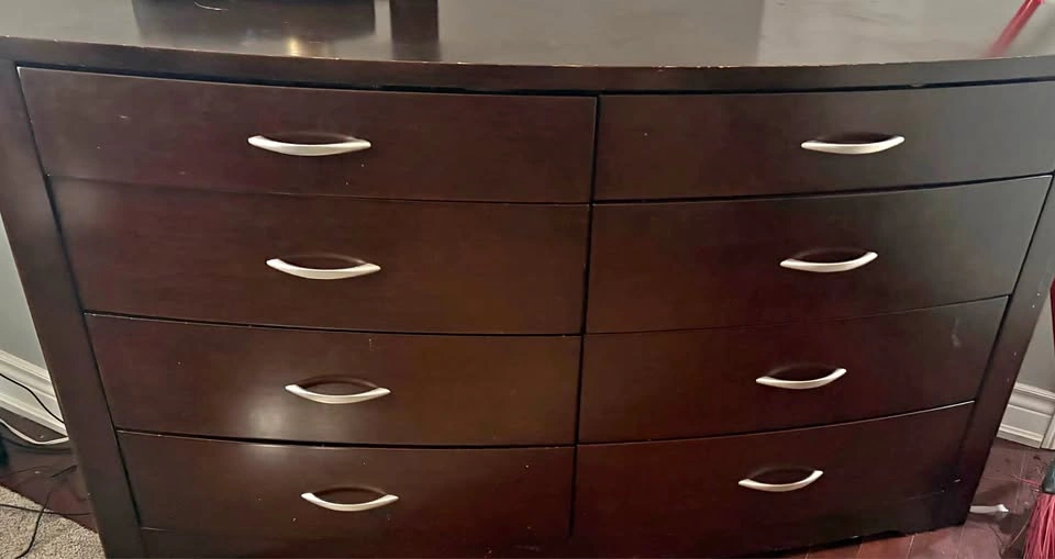 Wooden dresser NEED GONE