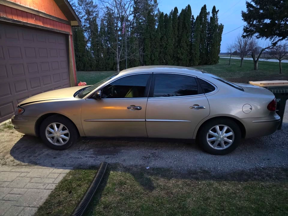 2005 Buick LaCrosse CXL Sedan 4D - photo 3