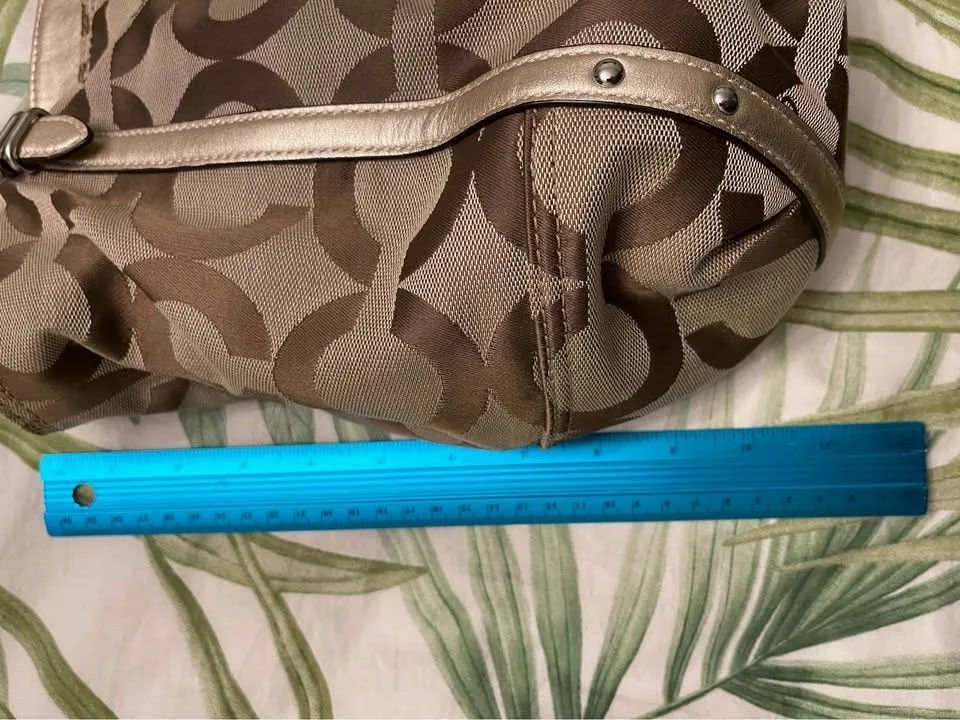 Authentic COACH Op Art Tote Bag Beige Gold 16233 image indicator(3)