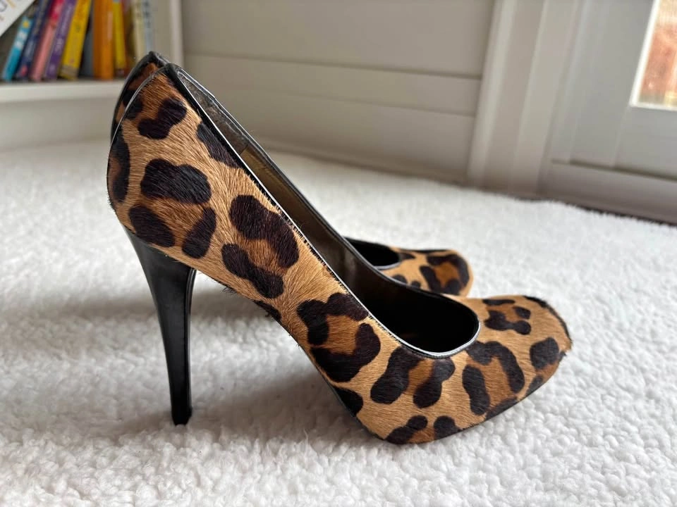 Stuart Weitzman Leopard Print Calf Hair Heels - Brown/Black (7.5