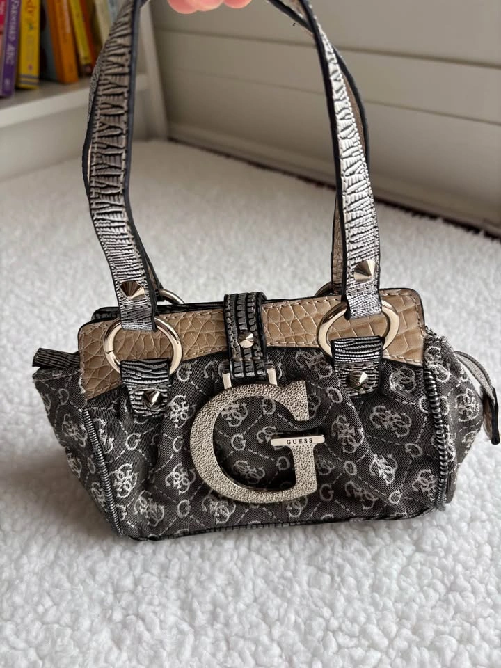 Guess Vintage Y2K Grey Silver G Logo Mini Monogram Snake Print B - photo 3