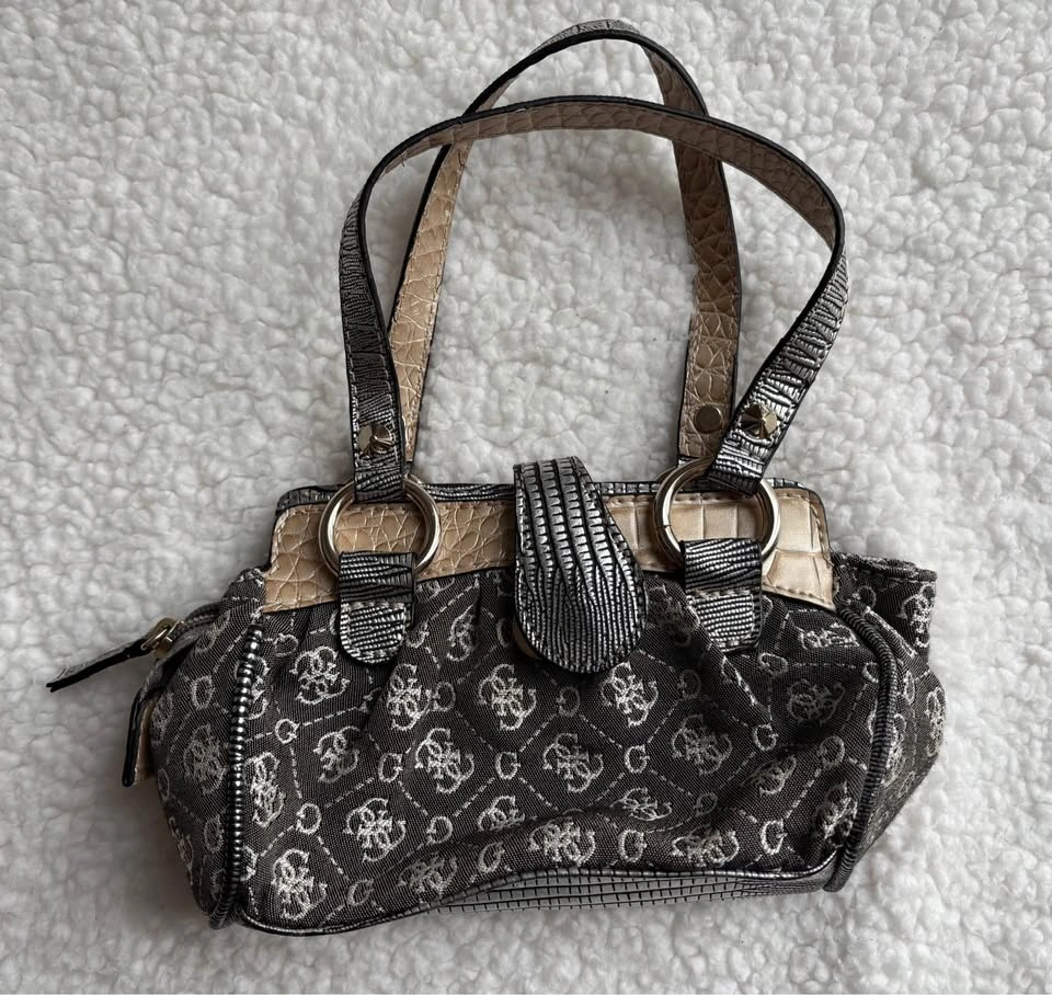 Guess Vintage Y2K Grey Silver G Logo Mini Monogram Snake Print B - photo 5