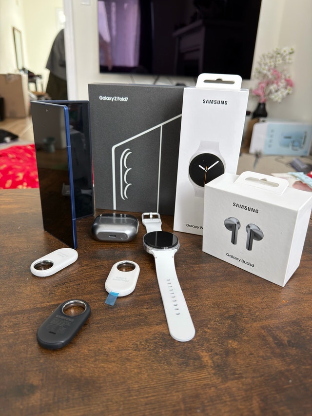 Samsung Galaxy Z Fold7 Bundle (Phone, Watch, Buds, 3 Tags)