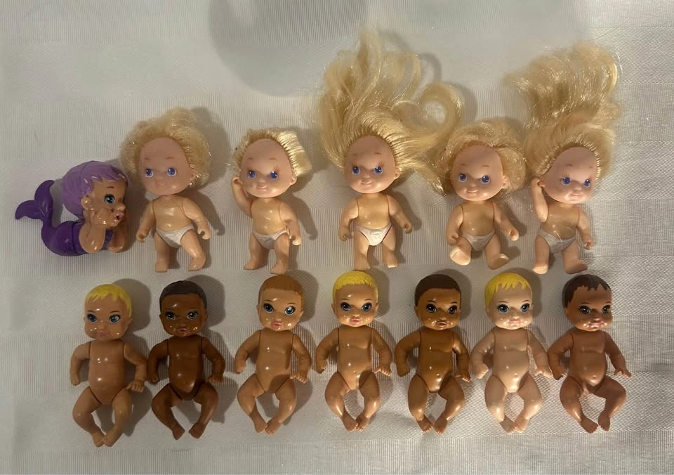 HUGE Barbie Lot - Dream House, Cars, Dolls & 100s Accessories - photo 4