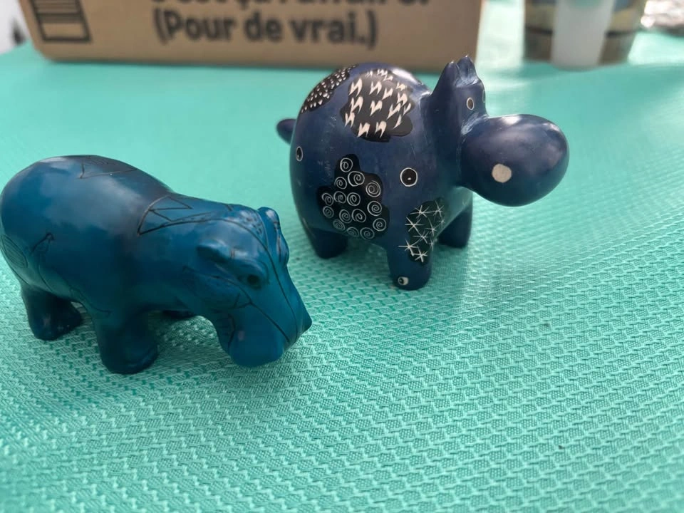 Lot of 4 Kenyan Soap Stone Mini Hippos - photo 2