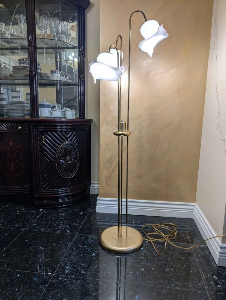 Vintage MCM Murano Glass Tulip Lamp - photo 2