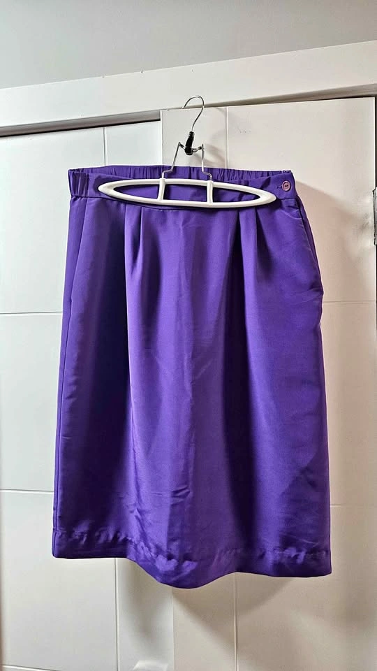 Benton Road Purple Skirt w Pockets