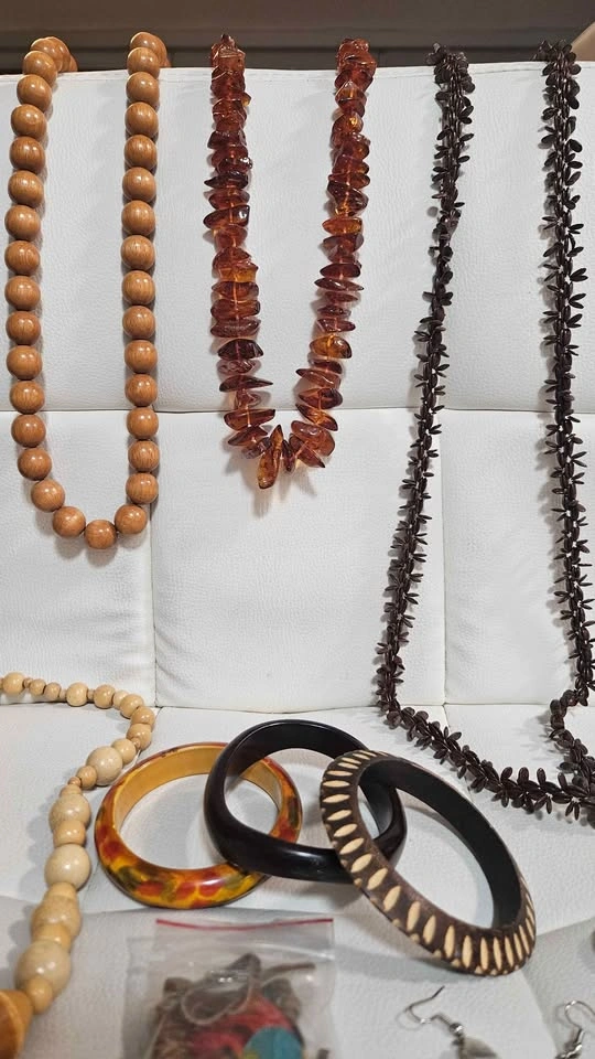 Big Lot of Boho Necklaces Bracelets Earrings - photo 2