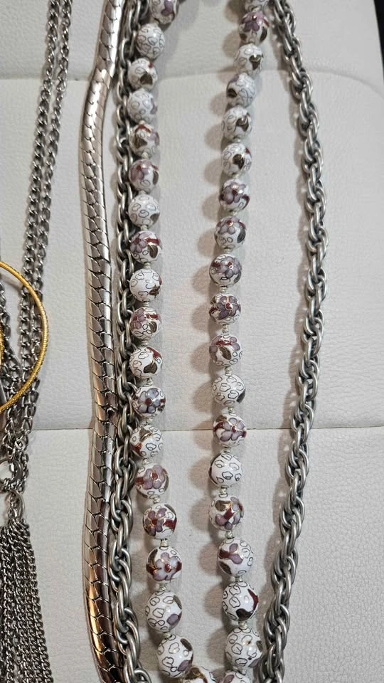 Assorted Jewelry Lot - Necklaces, Bracelets, Earrings - photo 4