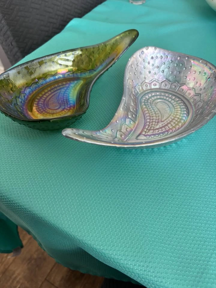 Pair of Turkish Paisley Art Glass Candy Dishes - photo 2