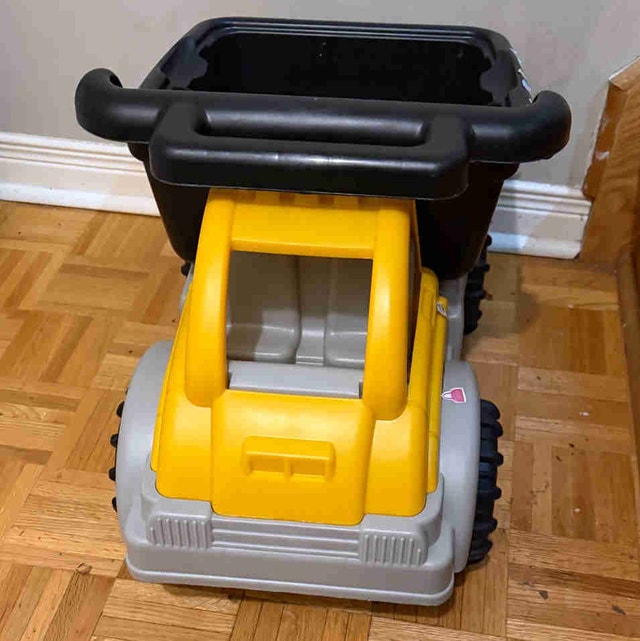 Step2 Dump Truck