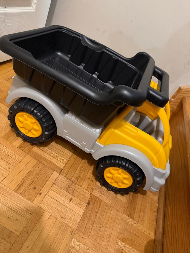 Step2 Dump Truck - photo 3