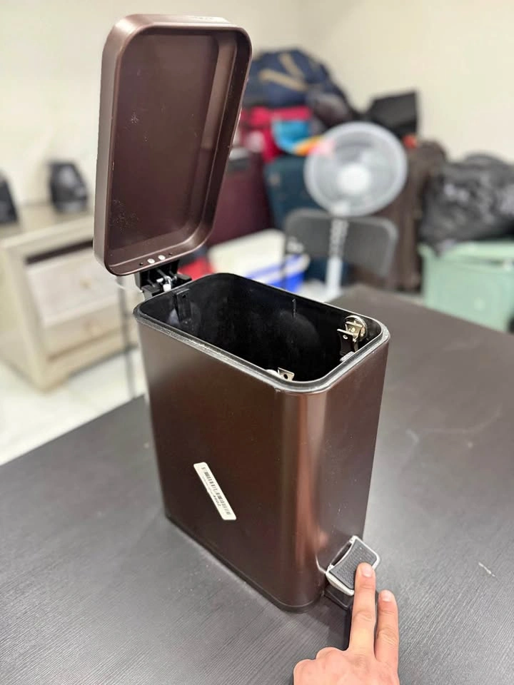 New Small dust bin available