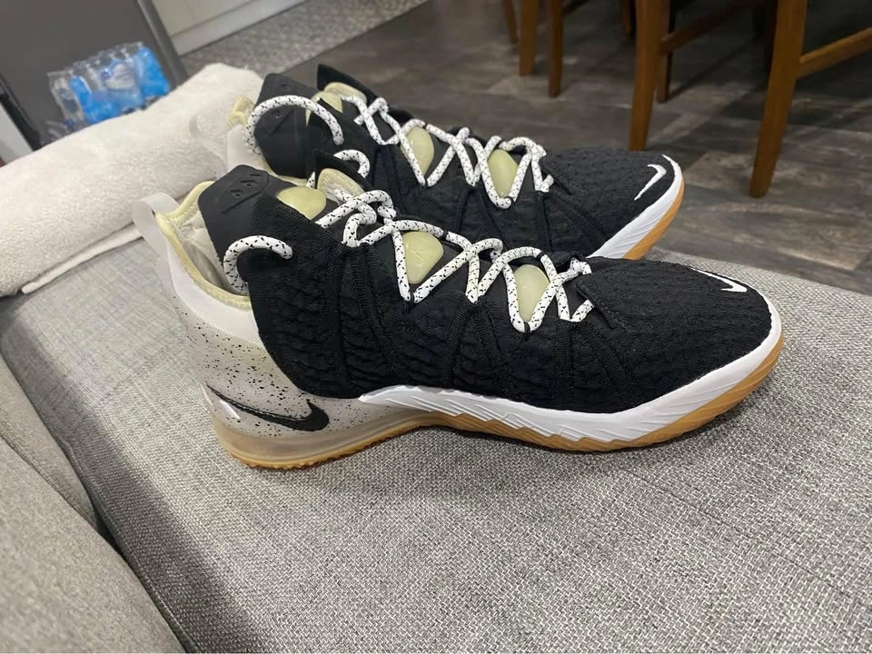 Nike Lebron 18 Oreo - photo 3