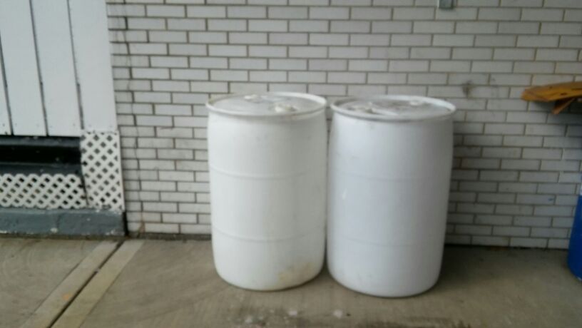 Plastic drums 55 and 30 gallons - photo 2