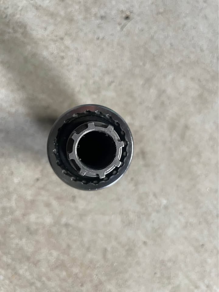 Shimano Ultegra Bottom Bracket - photo 3