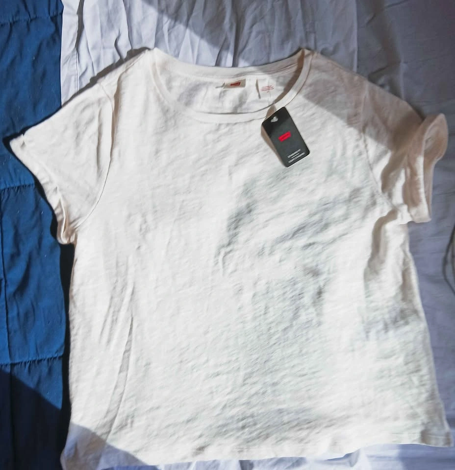 NEW Levi's Standard Fit T-Shirt Off-White Cream Size Medium | NW - photo 3