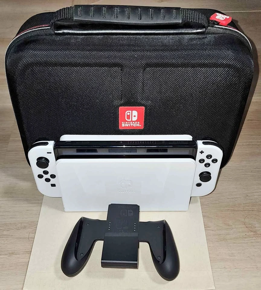 Nintendo Switch OLED Bundle w/ Case