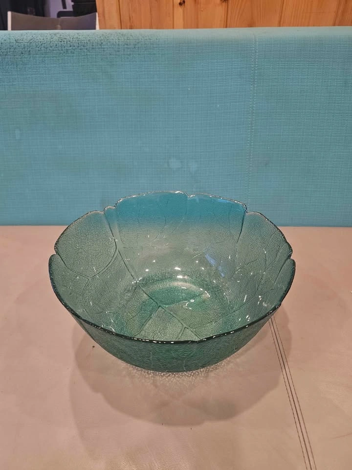 Decorative Glass Serving Bowl - photo 2