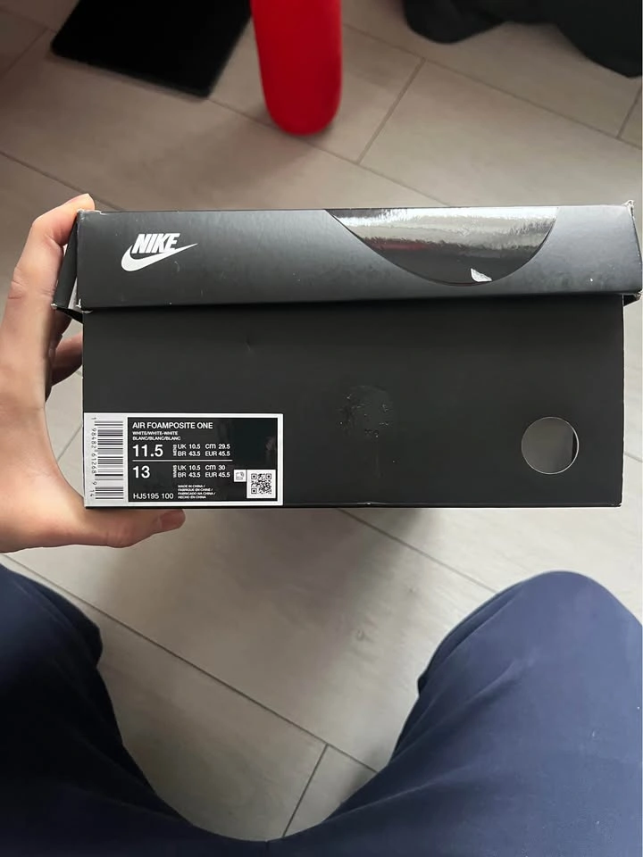 Nike Foamposite Triple White Size 11.5 - photo 3
