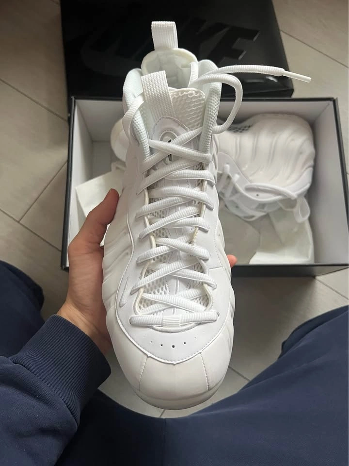 Nike Foamposite Triple White Size 11.5 - photo 4