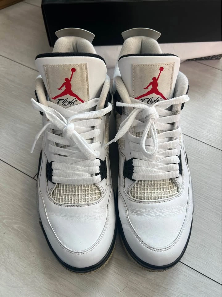 Jordan 4 White Cement Size 11 - photo 3