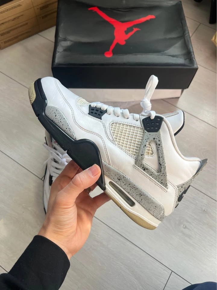 Jordan 4 White Cement Size 11 - photo 4