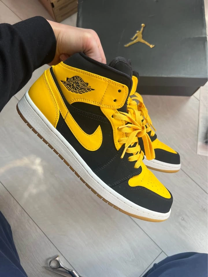 Jordan 1 New Love Size 11 - photo 3