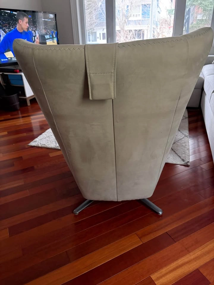 Structube Anita Lounge Swivel Chair - photo 2