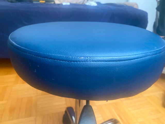 Massage stool (used) - photo 4