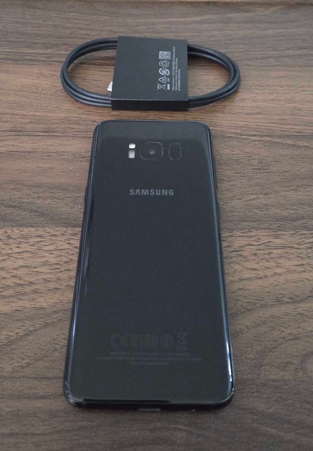 Samsung Galaxy S8 - photo 3