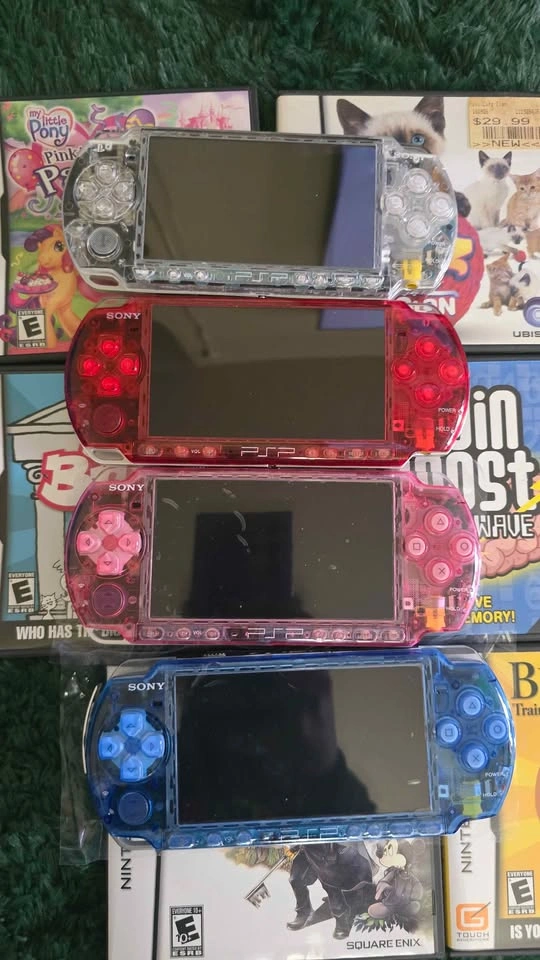 Sony PSP 3000 - Clear & Solid Colors - photo 4