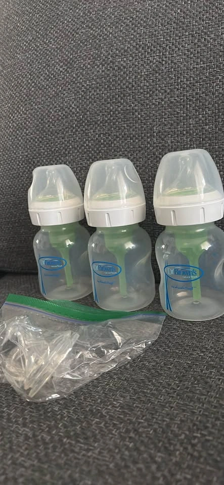Dr. Brown’s Natural Flows Baby Bottles - photo 2