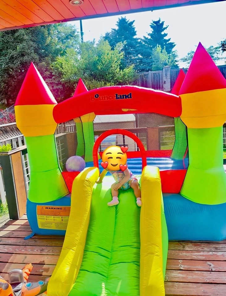 Bounce House Castle with Basketball Hoop