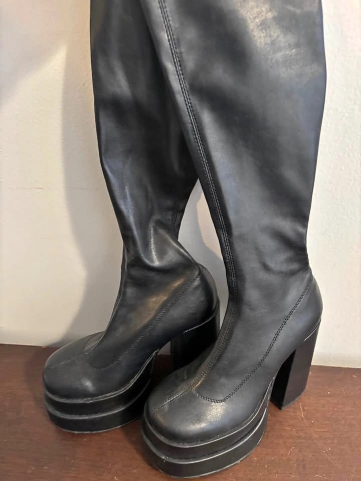 Steve Madden Cyprus Boots