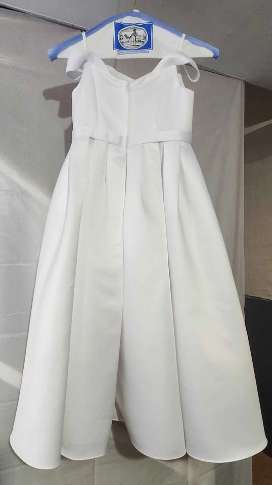 David's Bridal Girls White Satin Off-the-Shoulder Dress Size 6 - photo 2